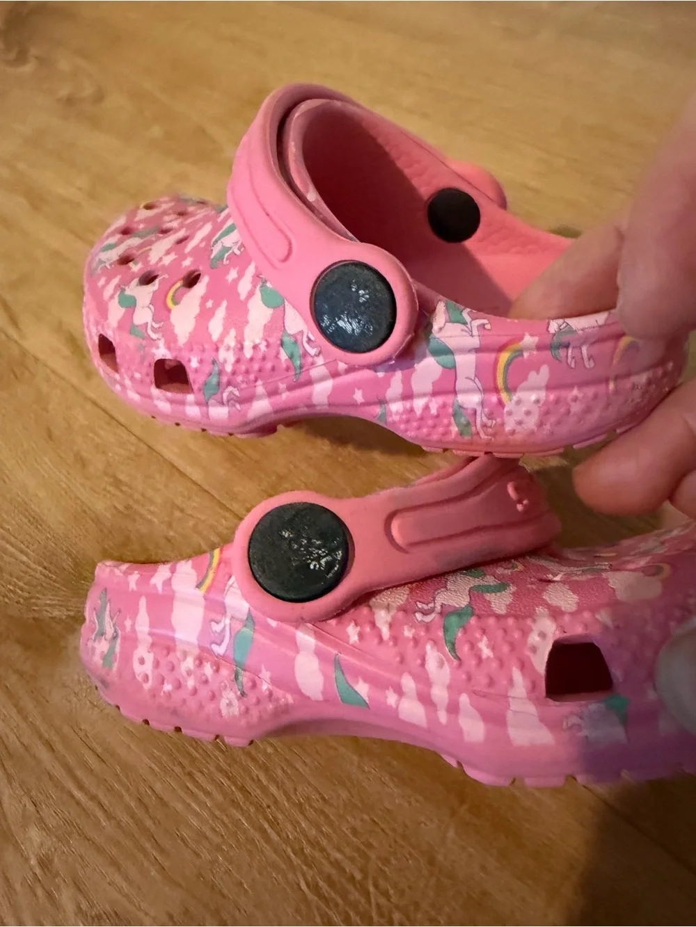 CROCS Girls' Pink Unicorn-Print Clog Sandals with Heel Strap